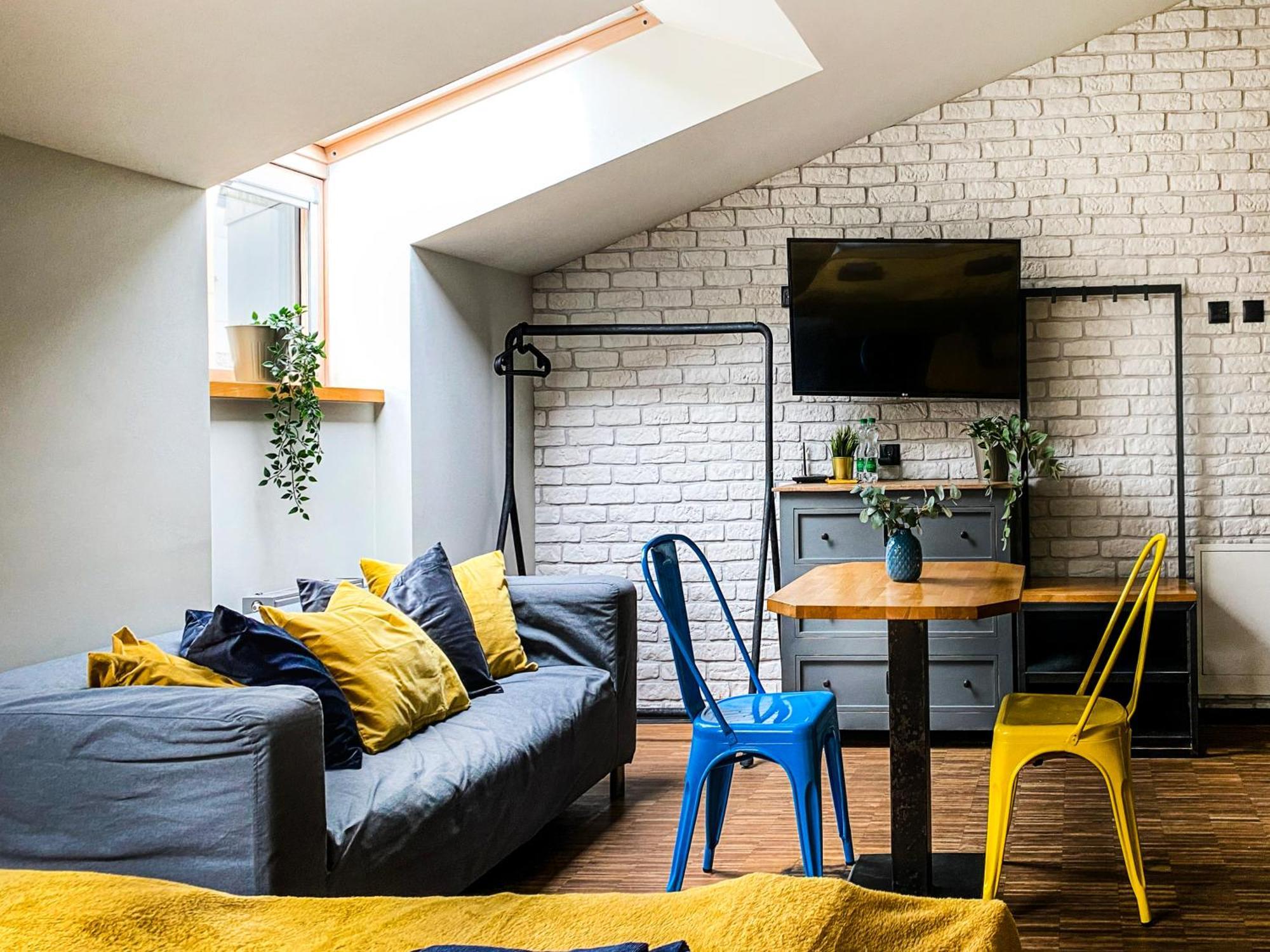 Cozy Apartment With Ac For Couples - Old Town Красков Екстериор снимка
