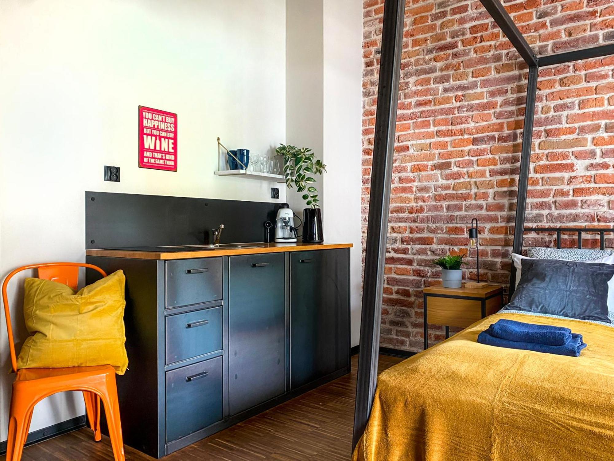 Cozy Apartment With Ac For Couples - Old Town Красков Екстериор снимка